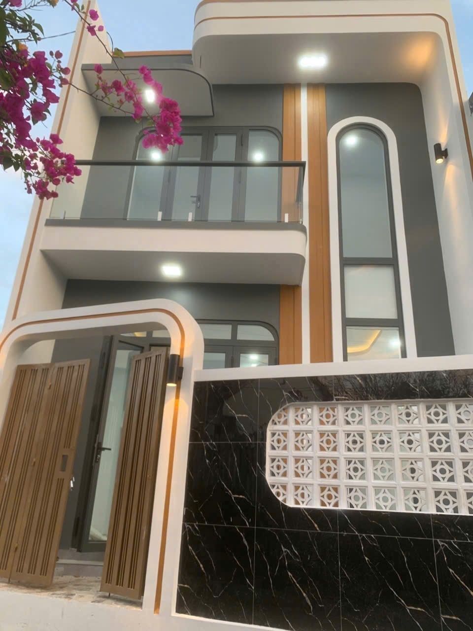 Bán nhà Diên Thạnh 2 tầng mới xây ngay trung tâm Diên Khánh gần ngã 3 Mã Xá và Dốc Bà Tùng