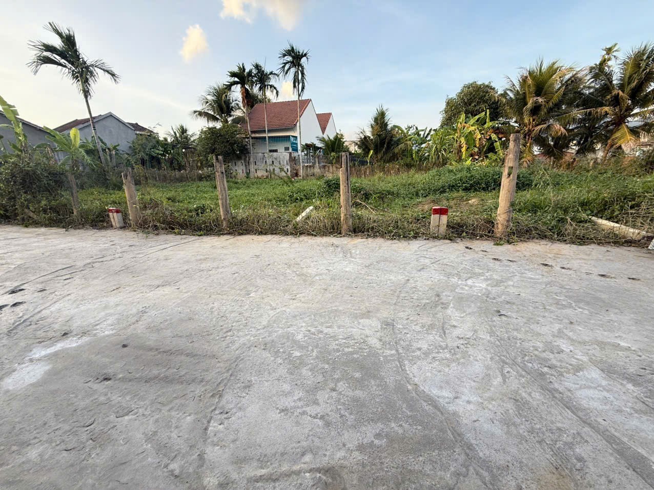 Bán đất Diên Phú full thổ giá rẻ ngay sát ngã 3 Hương Lộ 45 giao với đường Bạch Qua