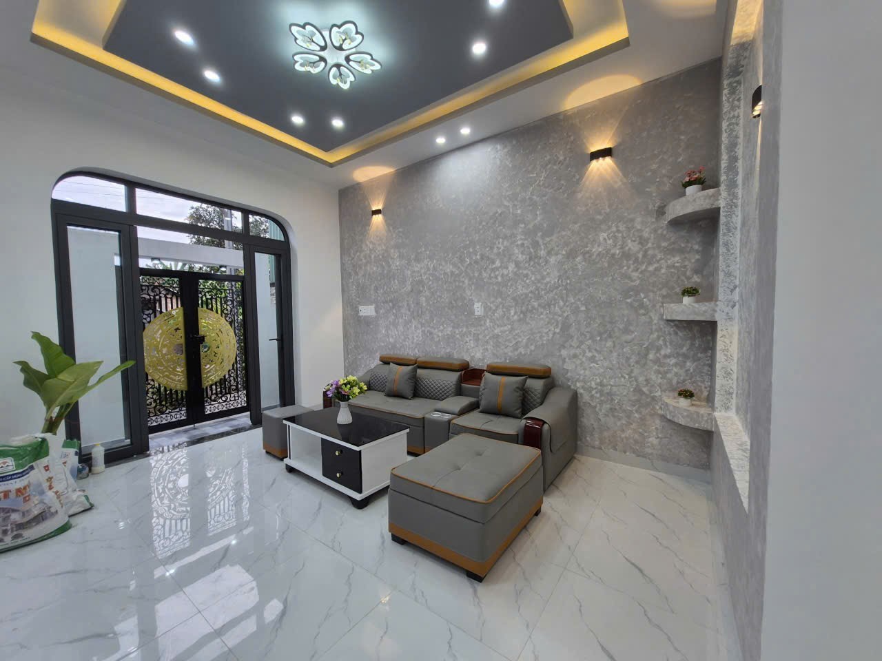 Bán nhà Diên Lạc mới xây phong cách hiện đại đường Tổ 2A sát bên Tỉnh Lộ 2 9