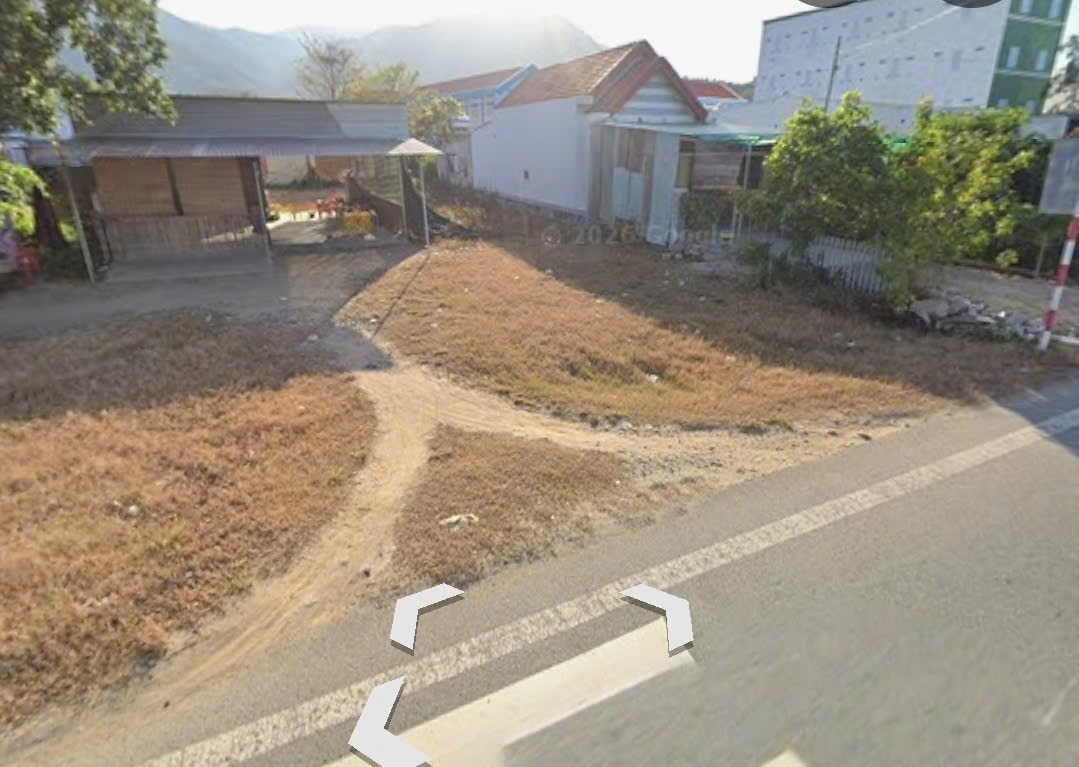 Bán đất mặt tiền Hương Lộ 39 - Suối Tiên ngay phía trước chợ sát bên khu tái định cư 4