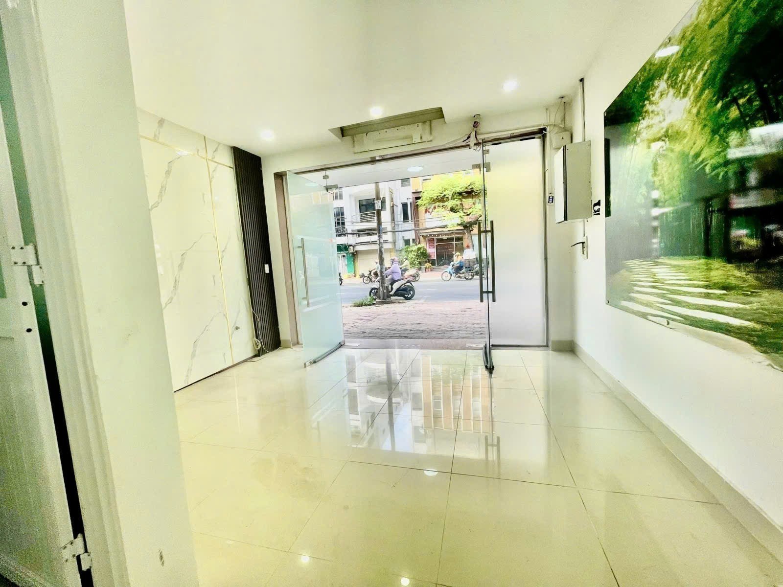 MẶT TIỀN ĐINH BỘ LĨNH 63M² (4.2 × 15) - 5 TẦNG - HỢP ĐỒNG THUÊ 42 TR/THÁNG - 17.5 TỶ 10