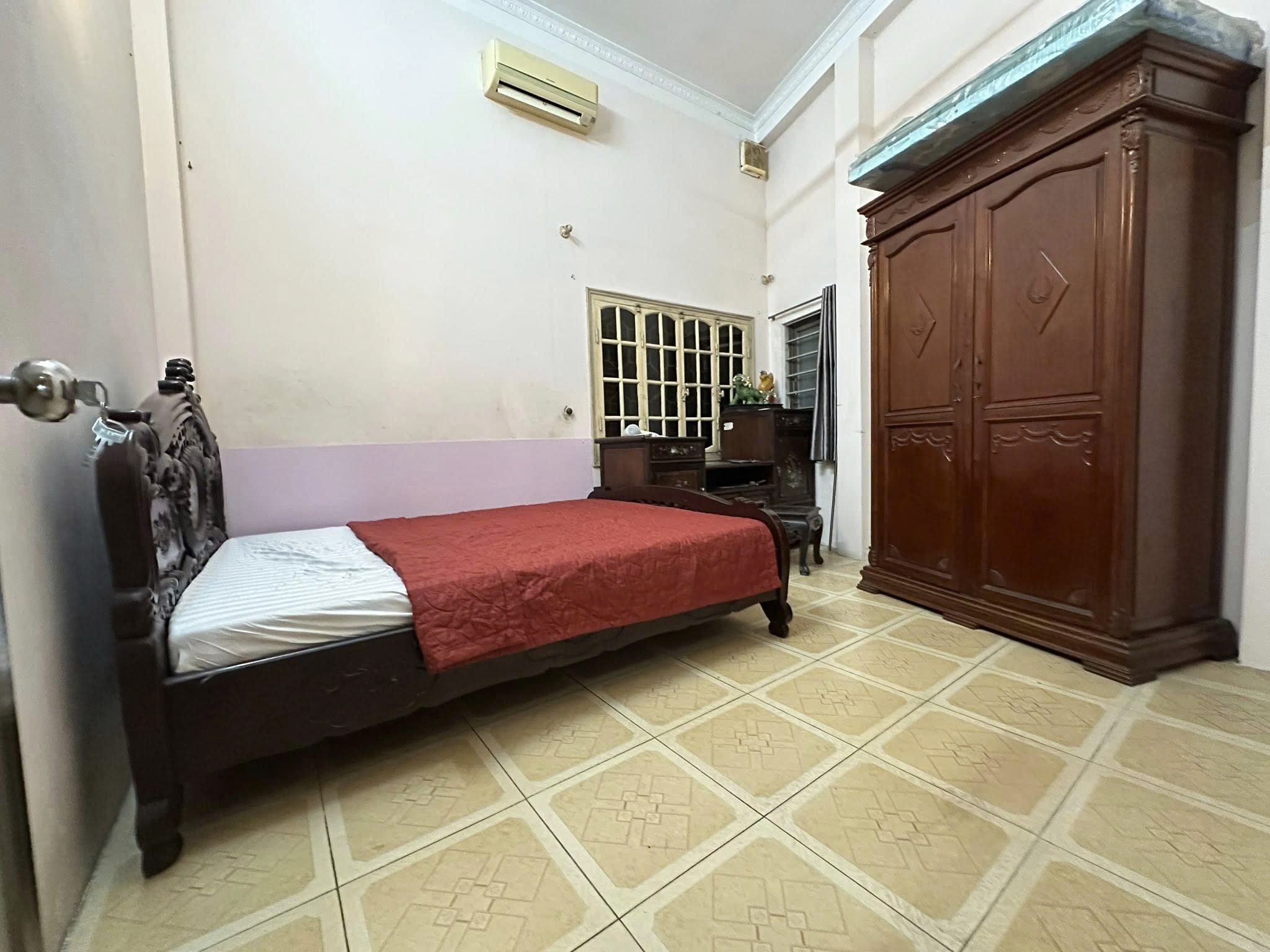 Cho thuê nhà riêng Ngõ Giếng Mứt, Bạch Mai quận Hai Bà Trưng 45M x 4T(4 ngủ) giá 14.5TR Ở NHÓM 4