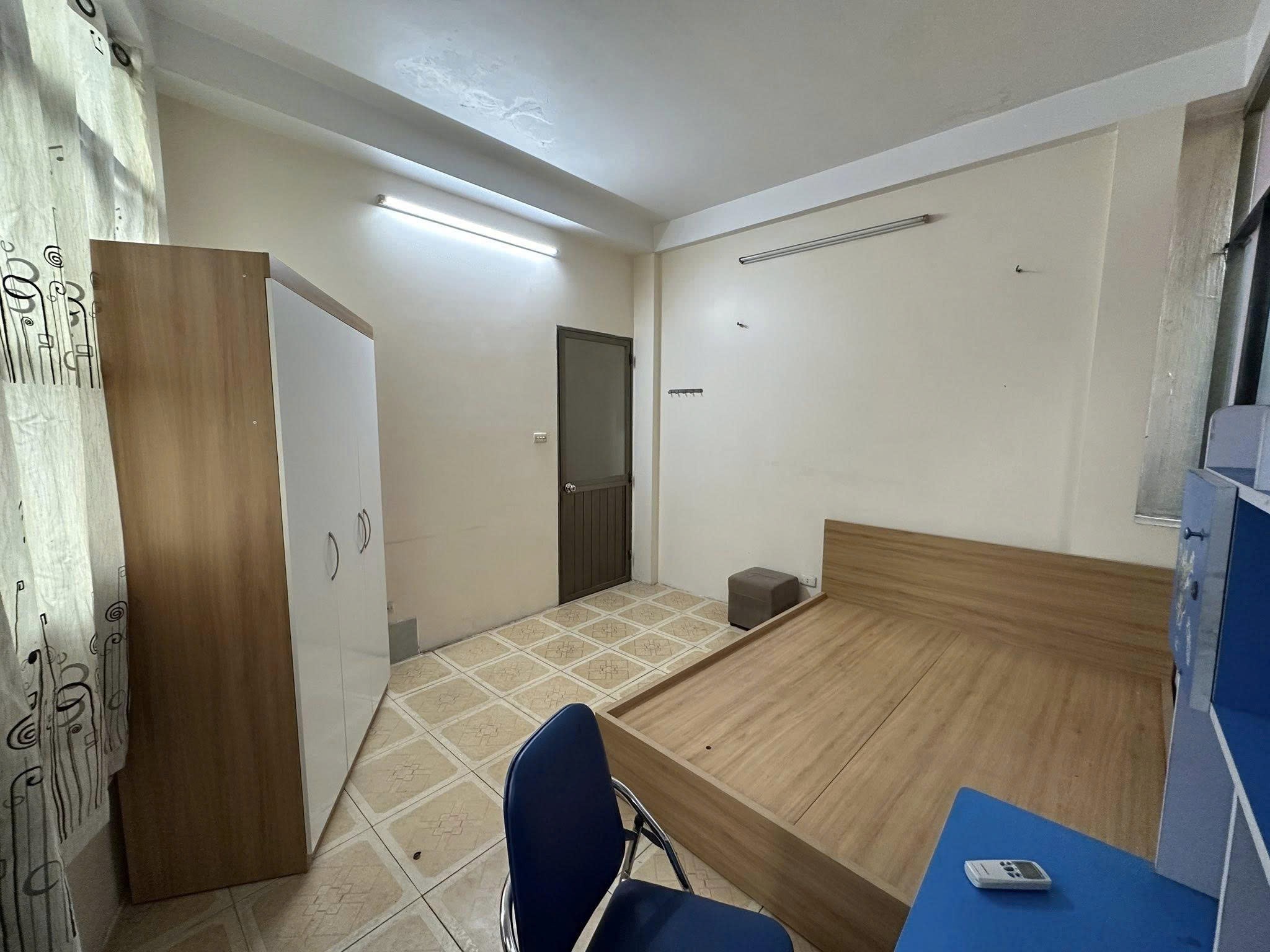 Cho thuê nhà riêng Ngõ Giếng Mứt, Bạch Mai quận Hai Bà Trưng 45M x 4T(4 ngủ) giá 14.5TR Ở NHÓM 5