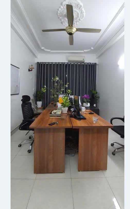 Cho thuê nhà Nguyễn Văn Giáp, Hàm Nghi quận Nam Từ Liêm 48M x 5T giá 18tr Ô TÔ ĐỖ CỬA 3
