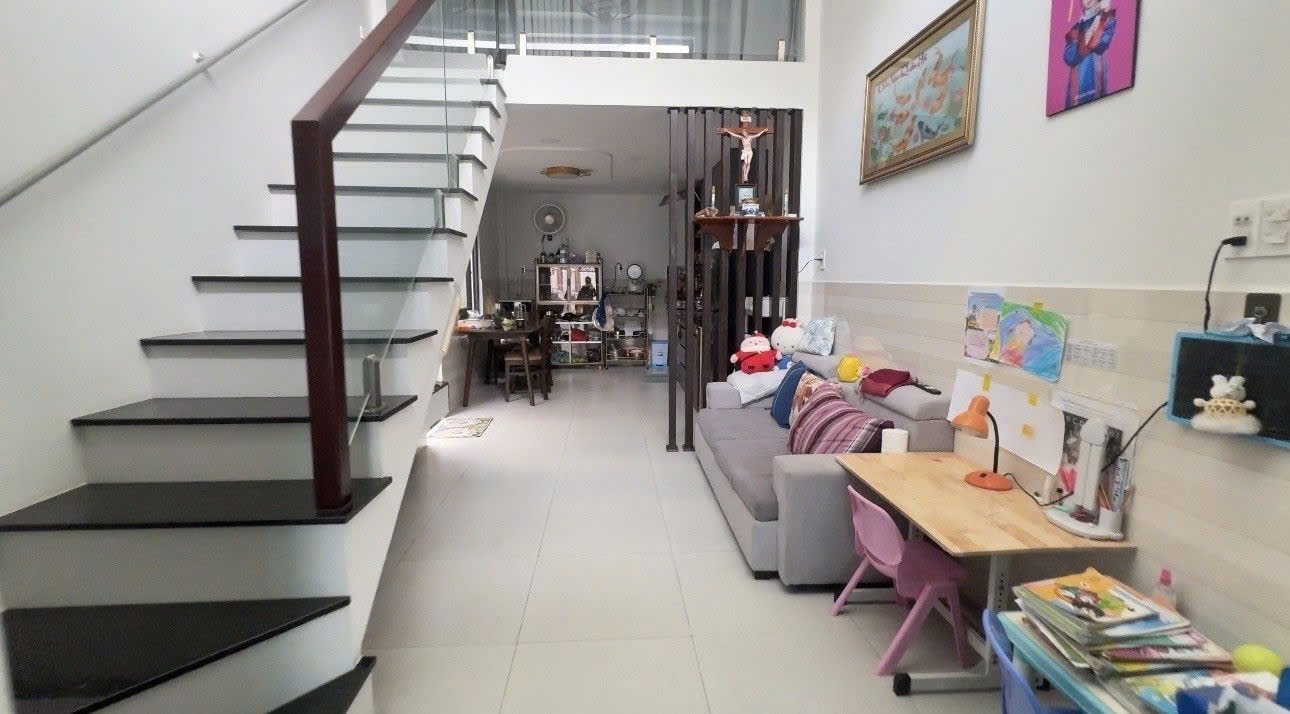 NHÀ 2 TẦNG SỔ RIÊNG KHÔNG QUY HOẠCH KHÔNG LỘ GIỚI - NGAY COOPMART TAM BÌNH - CẦU VƯỢT GÒ DƯA 3