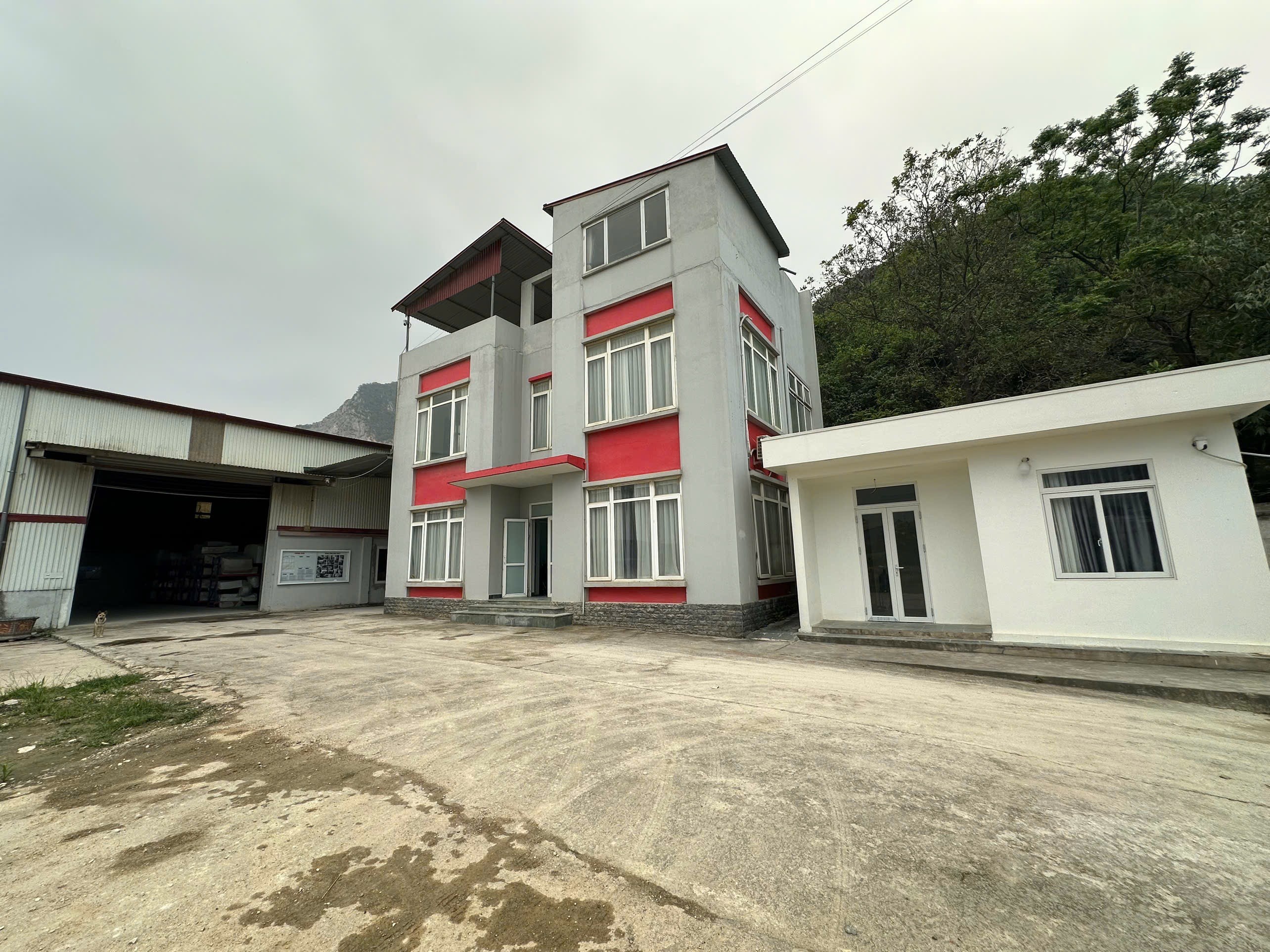 Cho thuê Kho - Nhà xưởng Lương Sơn, Hòa Bình, Diện tích 4600m², Giá Thương lượng 3