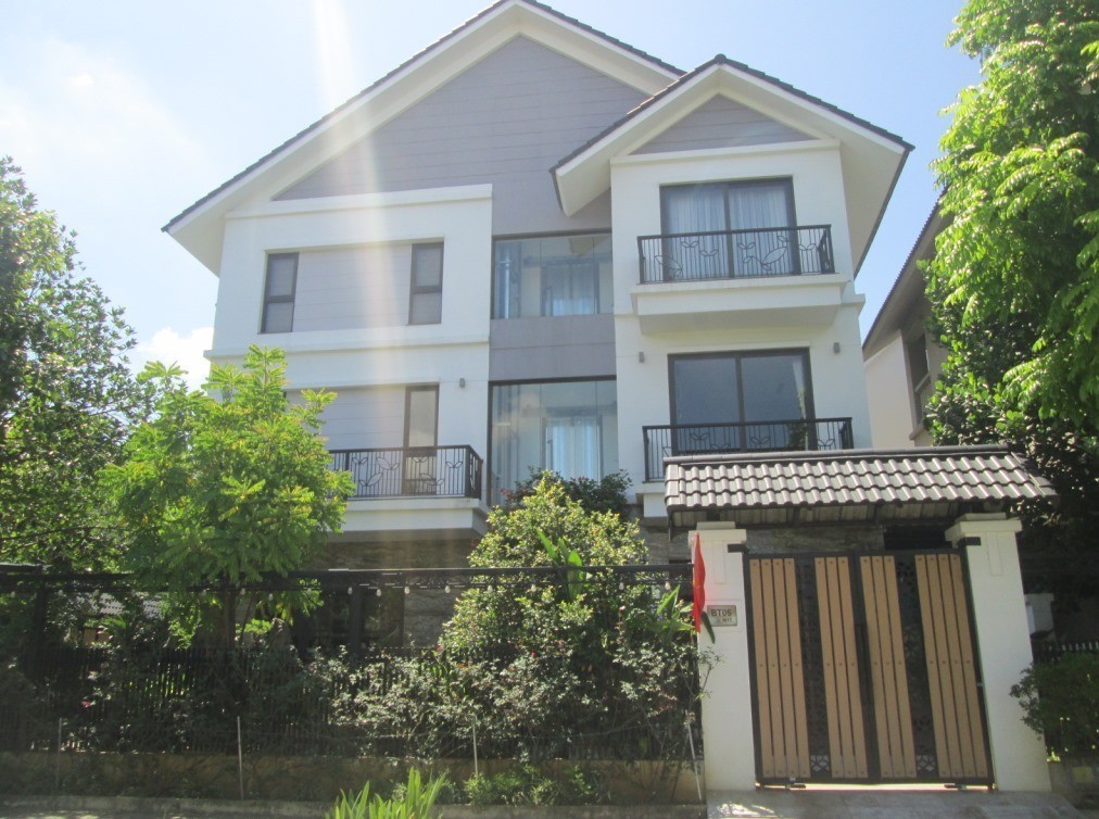 Anh Tùng bán Gấp biệt thự phố Lưu Khánh Đàm KĐT Việt Hưng 200m2 chỉ 5x tỷ. LH 0989626116