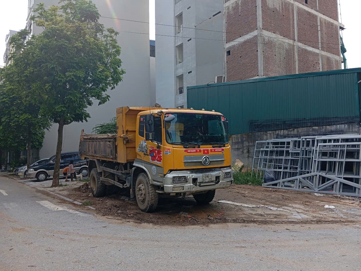 CỰC Hiếm. Lô Góc đất Đấu giá Kiến Hưng cạnh công viên Hà Đông 75m2 chỉ 17.x tỷ. LH 0989626116