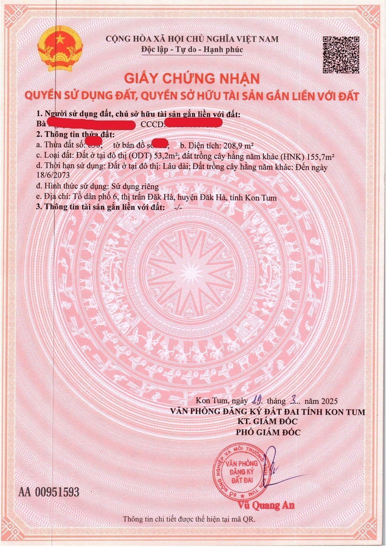 Cơ hội vàng cho nhà đầu tư đây ạ! Em đang có một lô đất siêu đẹp, vị trí đắc địa ngay tại trung