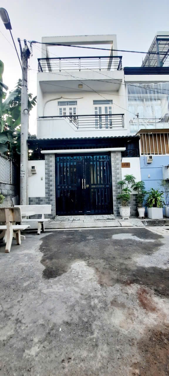 Bán nhà khu dân trí cao an ninh tốt đường số 6 linh xuân thủ đức tphcm LH0909428959. 5
