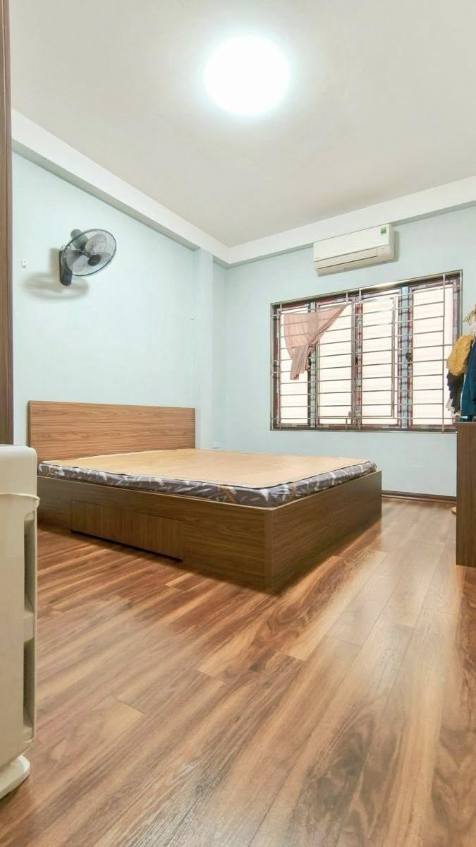 Bán nhà 5 tầng 43 m2 ngõ 109 Quan Nhân 2