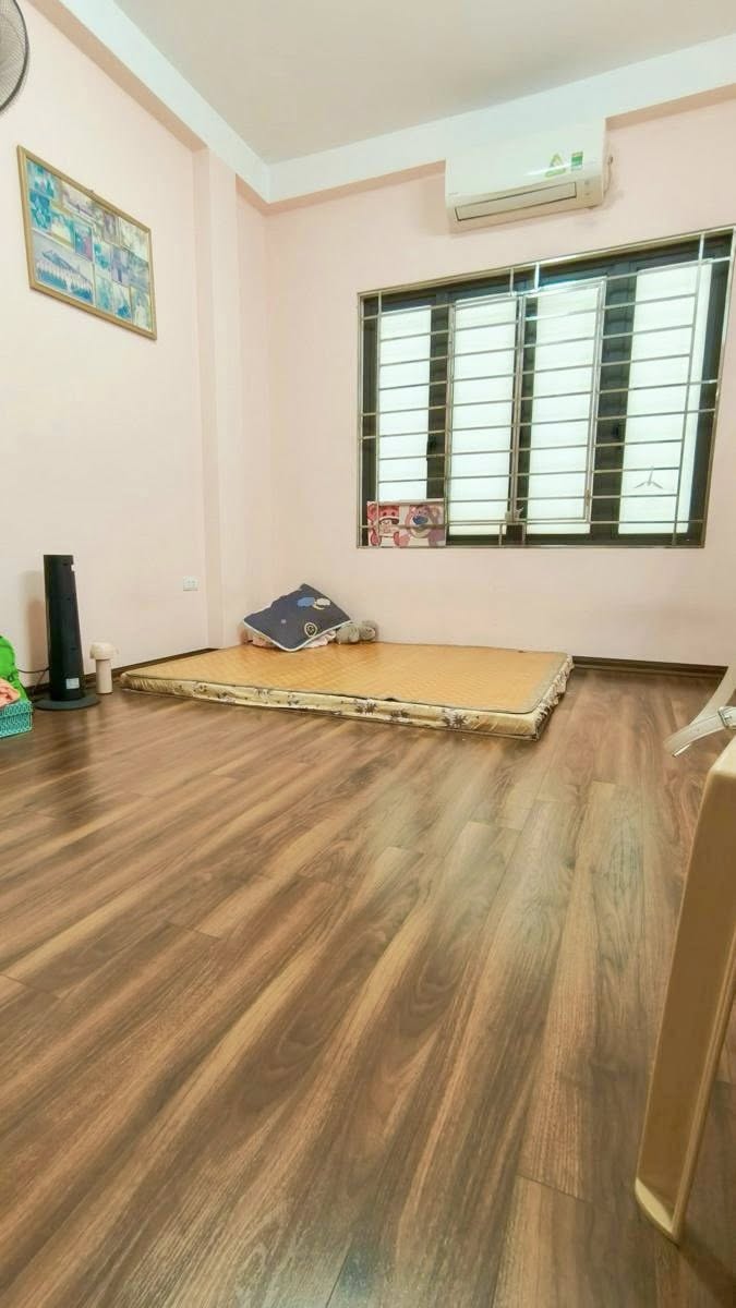 Bán nhà 5 tầng 43 m2 ngõ 109 Quan Nhân 4
