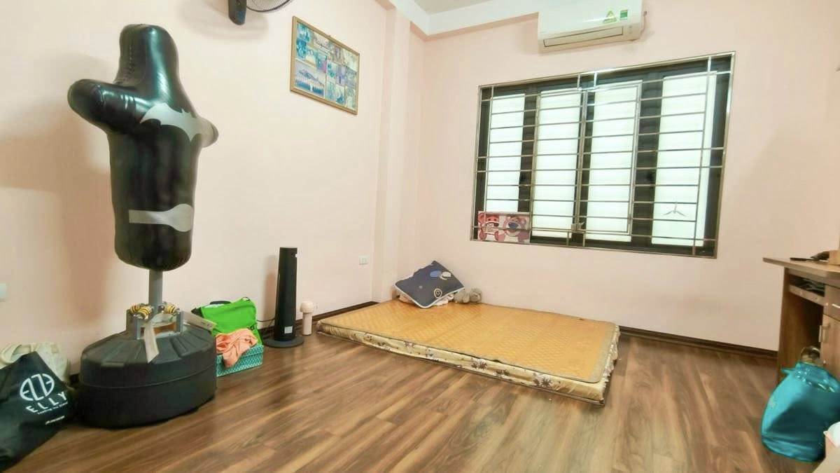 Bán nhà 5 tầng 43 m2 ngõ 109 Quan Nhân 5