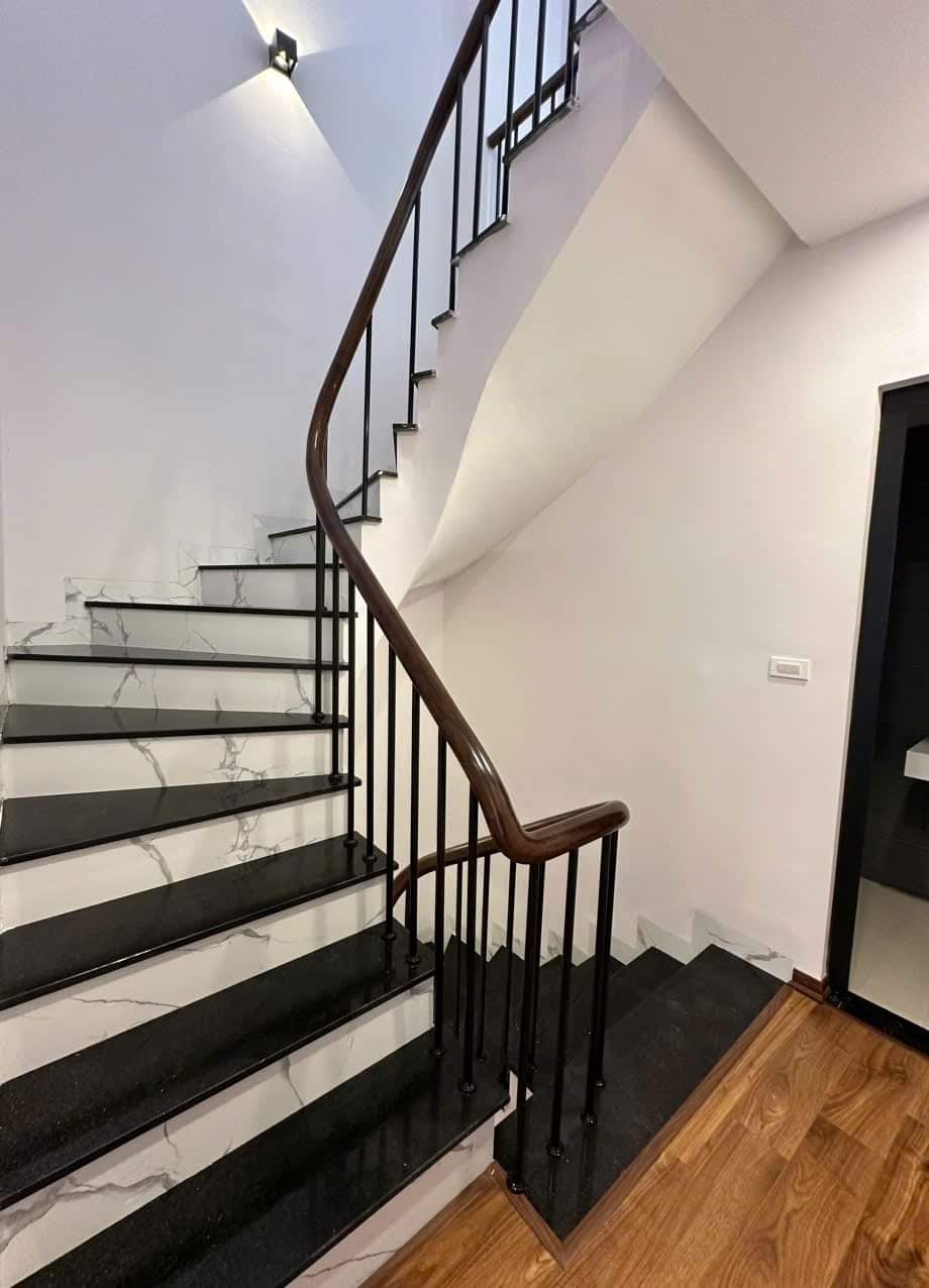 Tôi cho thuê nhà, Thái Hà, Tây Sơn, Láng Hạ, Đống Đa, 180m2x 3T -52 tr 2