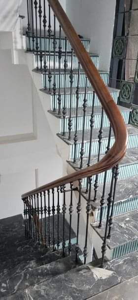 Cho thuê nhà căn góc, Lê Văn Lương, Khuất Duy Tiến, 200m2x 2T -45 tr 2