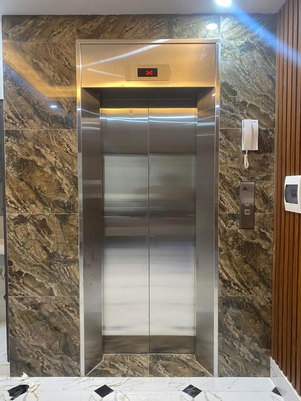Nhà tôi cho thuê nhà, Trần Quốc Hoàn, Phạm Tuấn Tài,; 153m2* 7T -66 tr 4