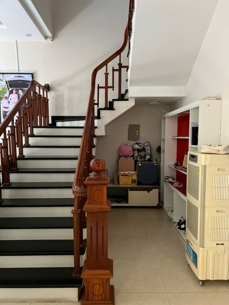 HÀNG NGỘP! NHÀ 3 TẦNG DÂN XÂY TÂM HUYẾT VÂN CÔN CŨ, 2 MẶT ĐƯỜNG TRƯỚC SAU, OTO CÁCH 15M. 8
