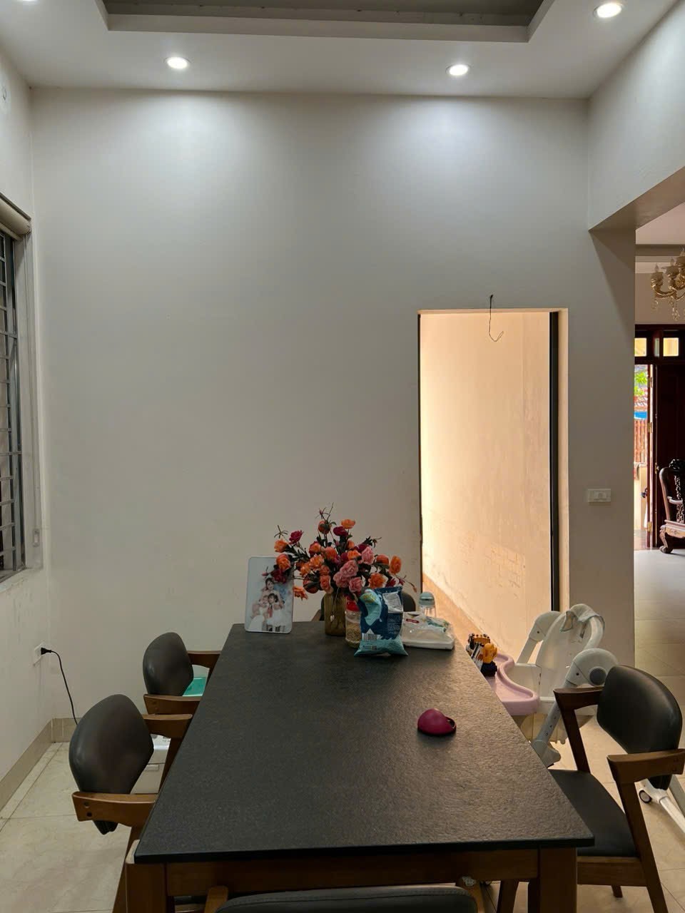 HÀNG NGỘP! NHÀ 3 TẦNG DÂN XÂY TÂM HUYẾT VÂN CÔN CŨ, 2 MẶT ĐƯỜNG TRƯỚC SAU, OTO CÁCH 15M. 12
