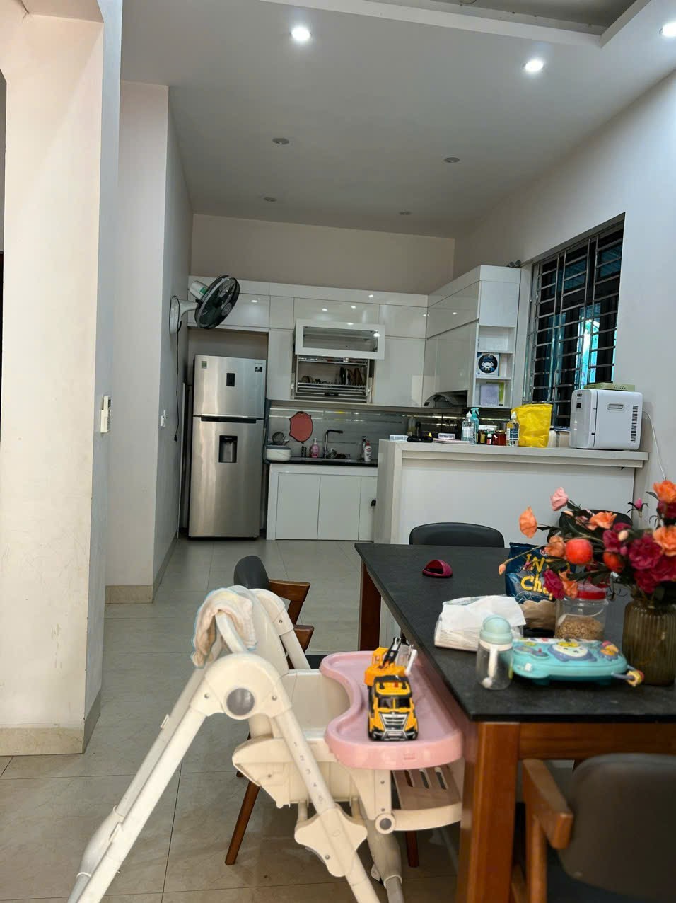 HÀNG NGỘP! NHÀ 3 TẦNG DÂN XÂY TÂM HUYẾT VÂN CÔN CŨ, 2 MẶT ĐƯỜNG TRƯỚC SAU, OTO CÁCH 15M. 14