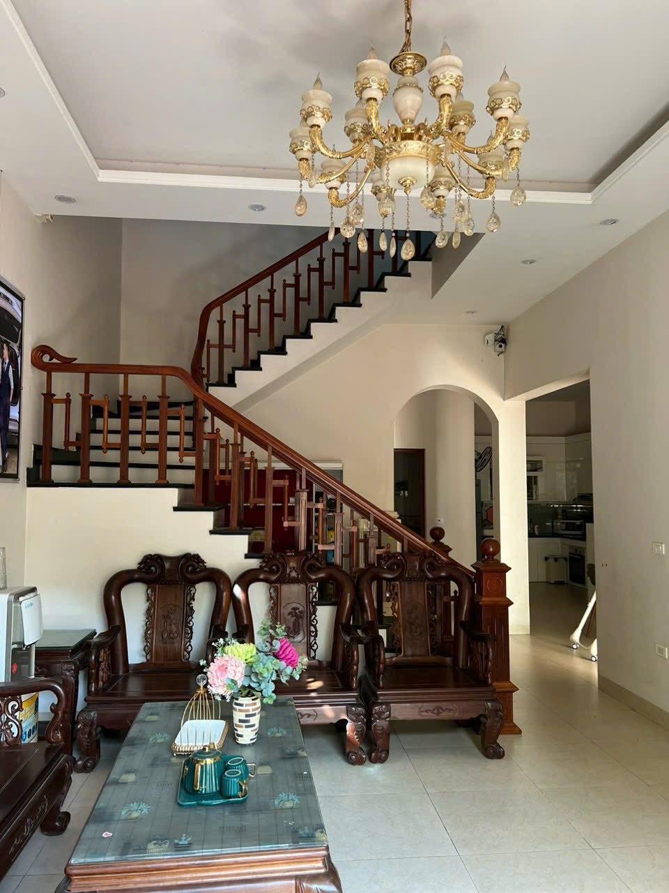 HÀNG NGỘP! NHÀ 3 TẦNG DÂN XÂY TÂM HUYẾT VÂN CÔN CŨ, 2 MẶT ĐƯỜNG TRƯỚC SAU, OTO CÁCH 15M. 15