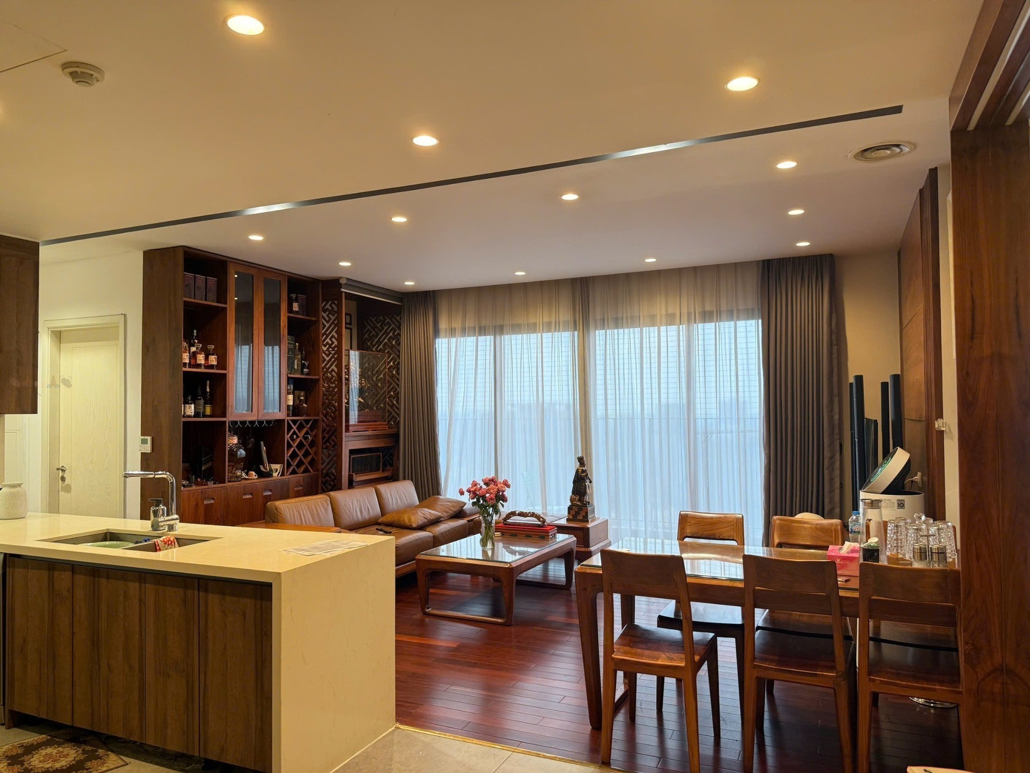 Bán căn hộ 3PN - VINHOMES D'CAPITALE, Trục đẹp tòa C7 view phố 3