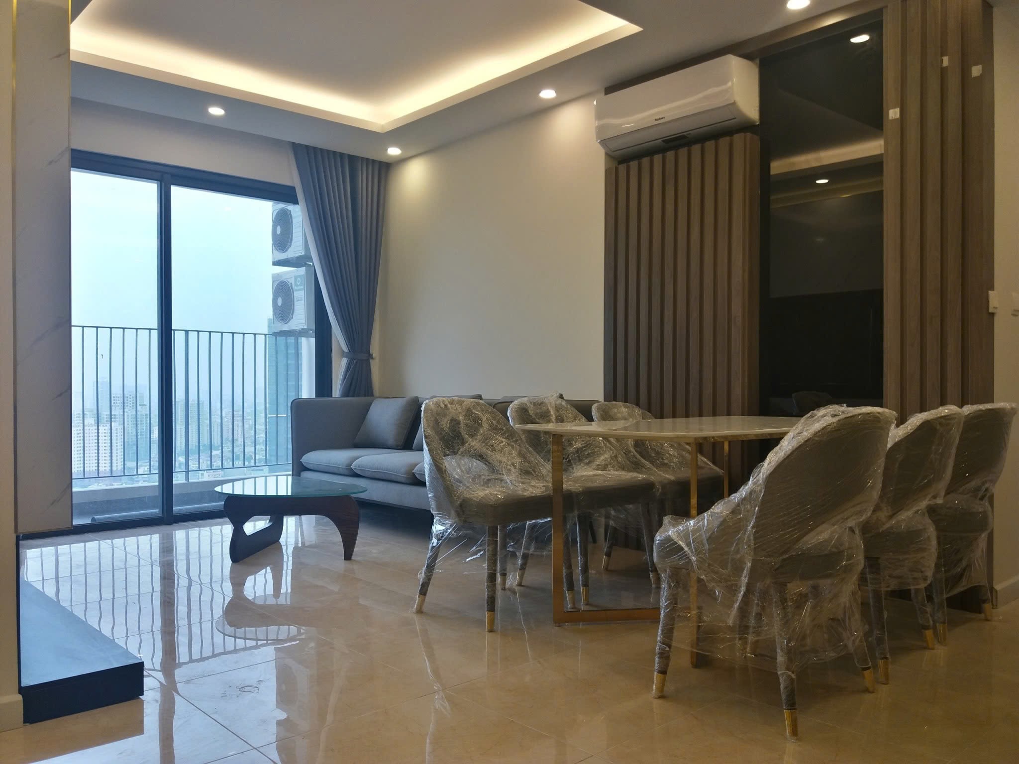 Cần bán nhanh căn 3PN - 83m2 tại C6 D'Capitale Trần Duy Hưng 2