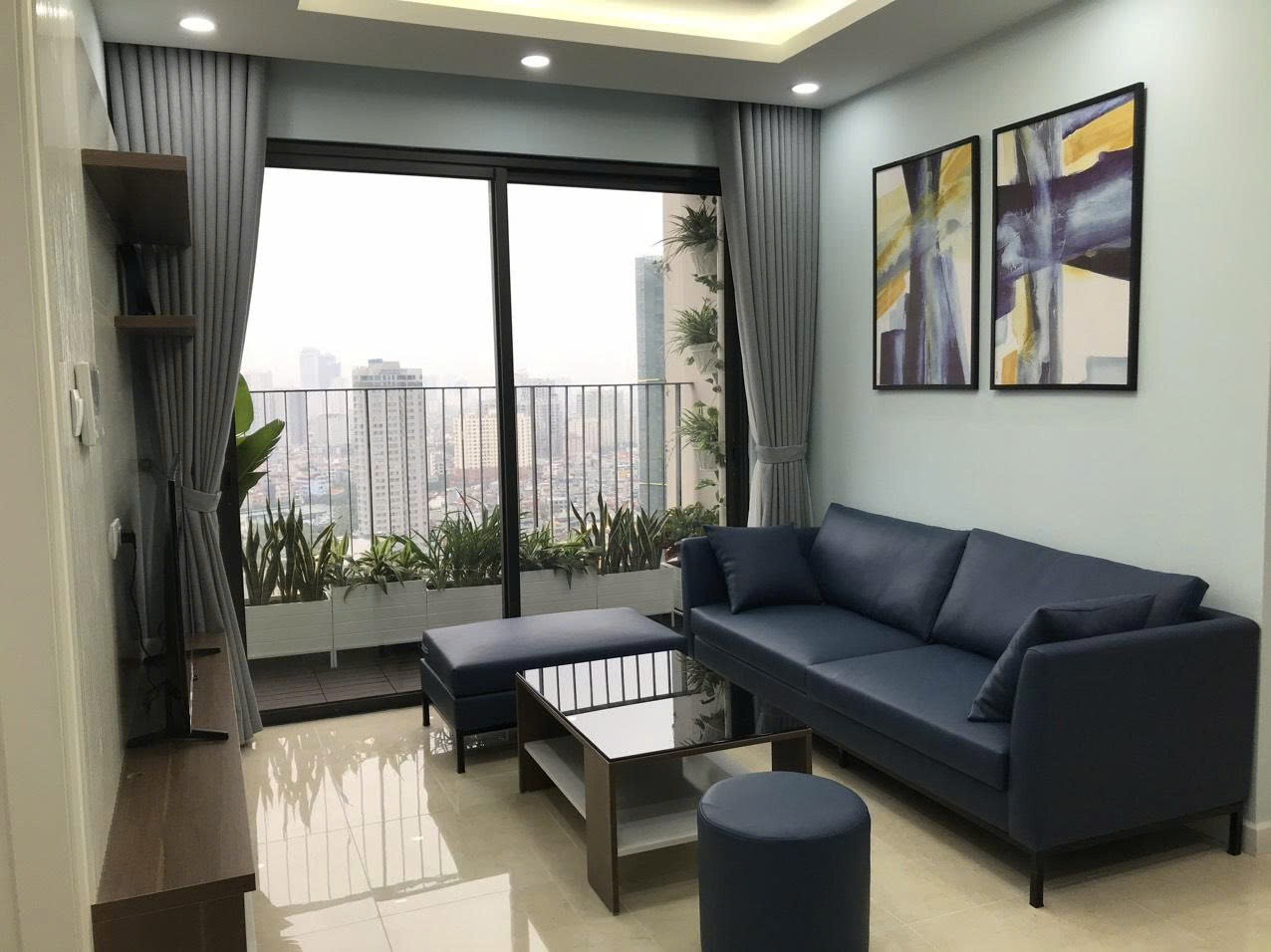 Bán căn 2 ngủ 86m2 VIEW HỒ tại Vinhomes D'Capitale - SHLD 4