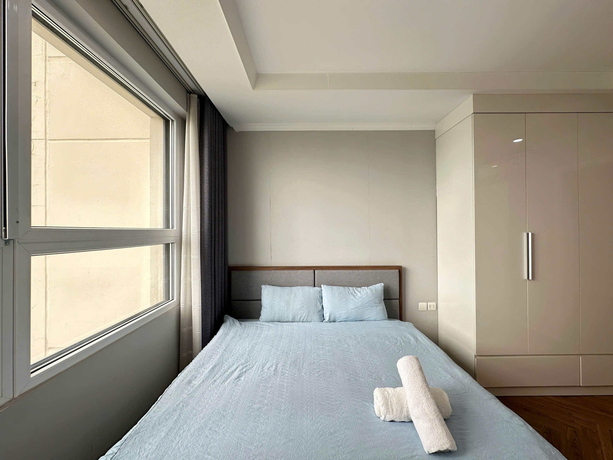 Bán gấp căn 2PN-76m2 Vinhomes D'Capitale, full đồ, giá 8.8 tỷ 6