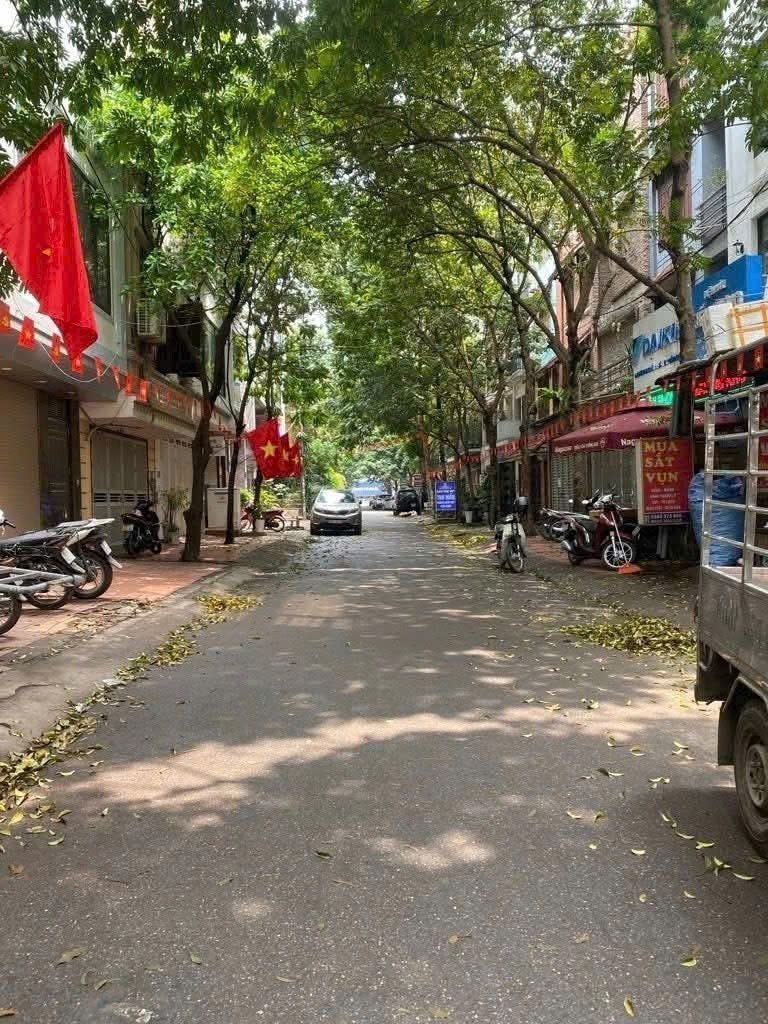 VP Bank phát mại đất DV Xa La gần chợ Xa La 50m2 chỉ 12.x tỷ. LH 0989626116 3
