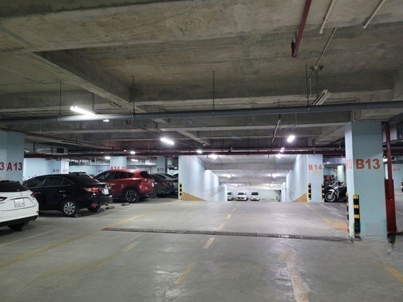 Cho thuê 200m sàn VP toà nhà Central Point 219 Trung Kính, giá hợp lý, sẵn bàn giao 5