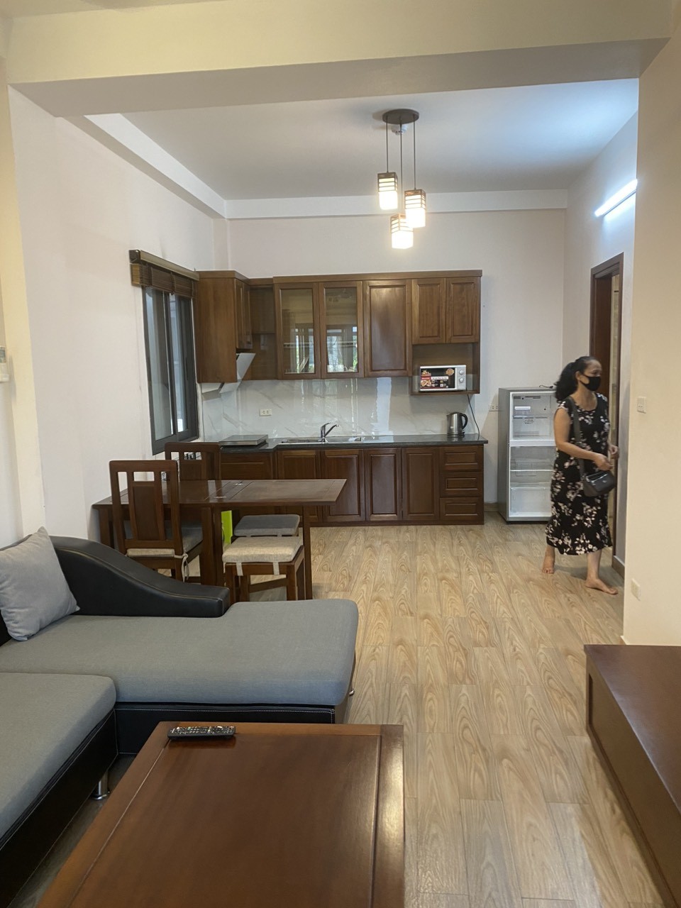 Cho thuê căn chung cư mini giá rẻ cực xịn sò tại Ngõ 189 Hoàng Hoa Thám, Ba Đình. Chỉ 10Tr 14
