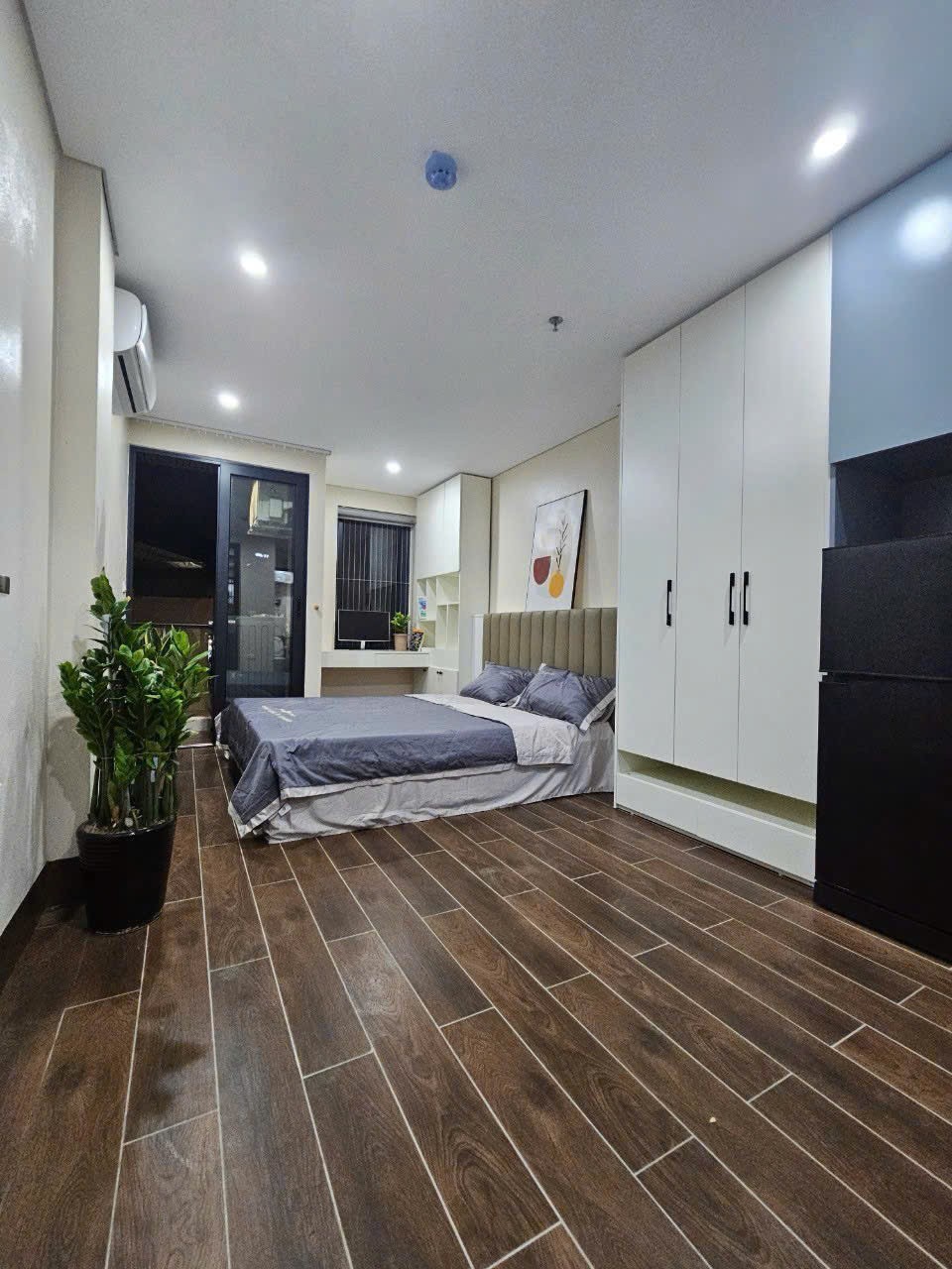 GẤP LẮM RỒI, TÒA CHDV NGÃ TƯ SỞ 56M2 6T 11PKK DOANH THU CAO GIÁ CHỈ 11 TỶ 4