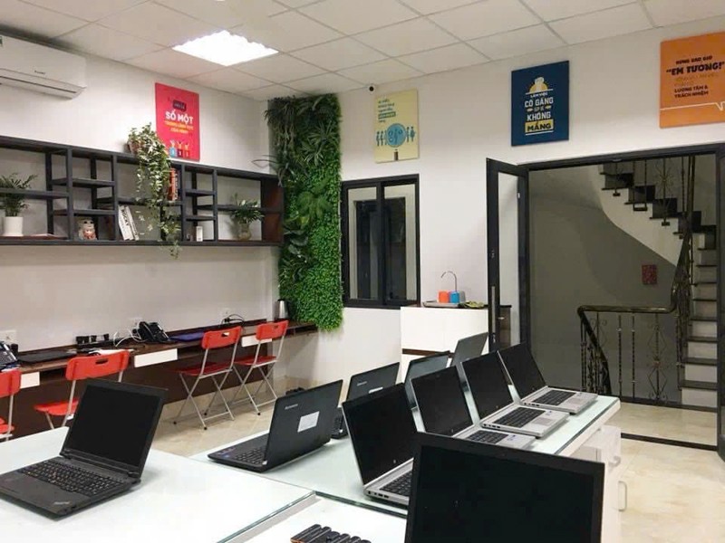 Bán nhà Đặng Vũ Hỷ, Long Biên 88m2 có thang máy, đường ô tô tránh, giá tốt 5