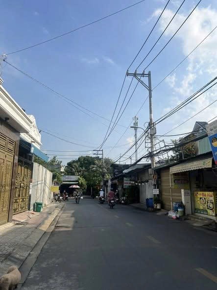 BÁN GẤP TRONG 1 TUẦN – NHÀ CẤP 4 (8x20) MẶT TIỀN NGUYỄN THỊ TRÀNG, Q12 4