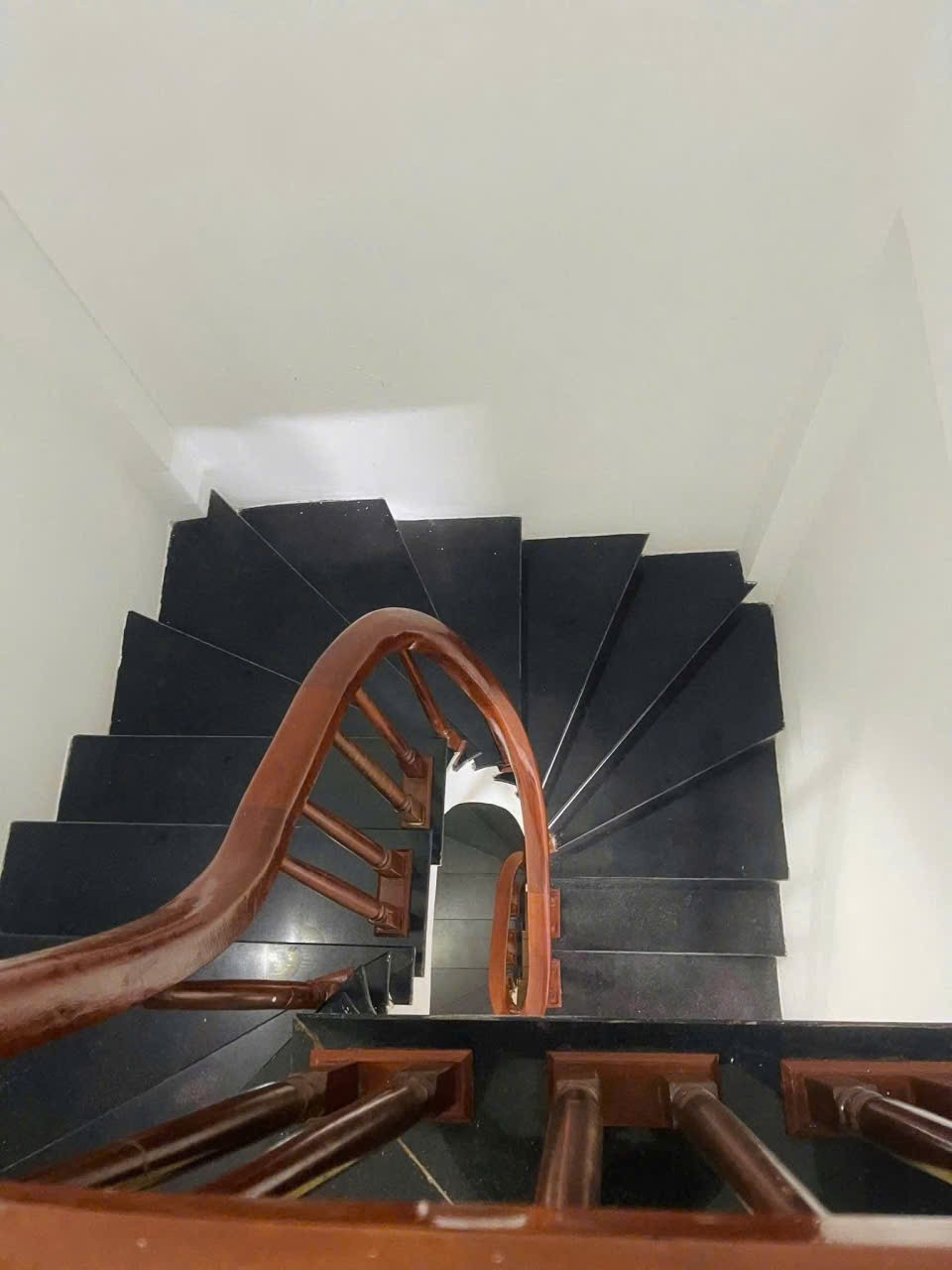 Cho thuê nhà, 97m2- 6T, Nguyễn Trường Tộ, Hàng Than, Trấn Vũ -46 tr 4