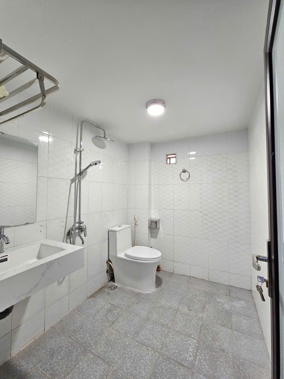 THẠCH BÀN – NHÀ ĐẸP – FULL NỘI THẤT – 5 TẦNG 4