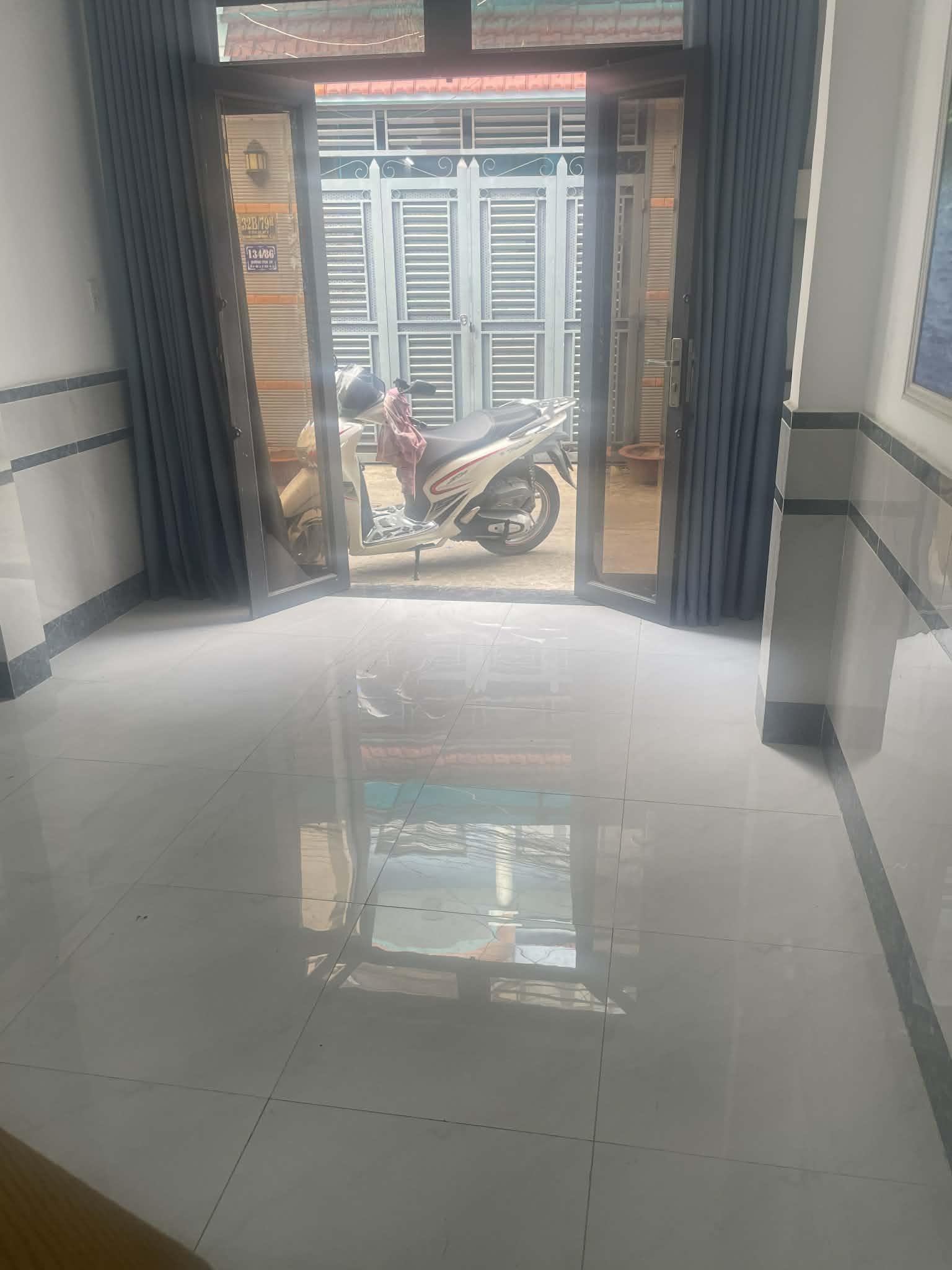 ĐỨA EM CHO THUÊ NHÀ 2 LẦU HUỲNH THỊ HAI – HXH TỚI CỬA – FULL NỘI THẤT – 2PN 2WC – Ở NGAY 3