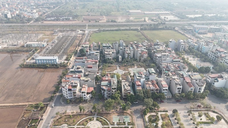 Cần bán 70m2 đất khu NO02 TĐC Giang Biên. Sau lưng mặt đường Đồng Thanh 4
