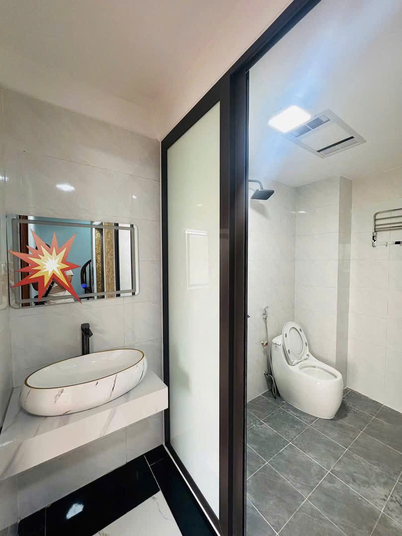 CƠ HỘI ĐẦU TƯ CCMN GIẢI PHÓNG _VỊ TRÍ ĐẸP_ NGÕ THÔNG RỘNG _85M2_MẶT TIỀN 6M _21 TỶ 3