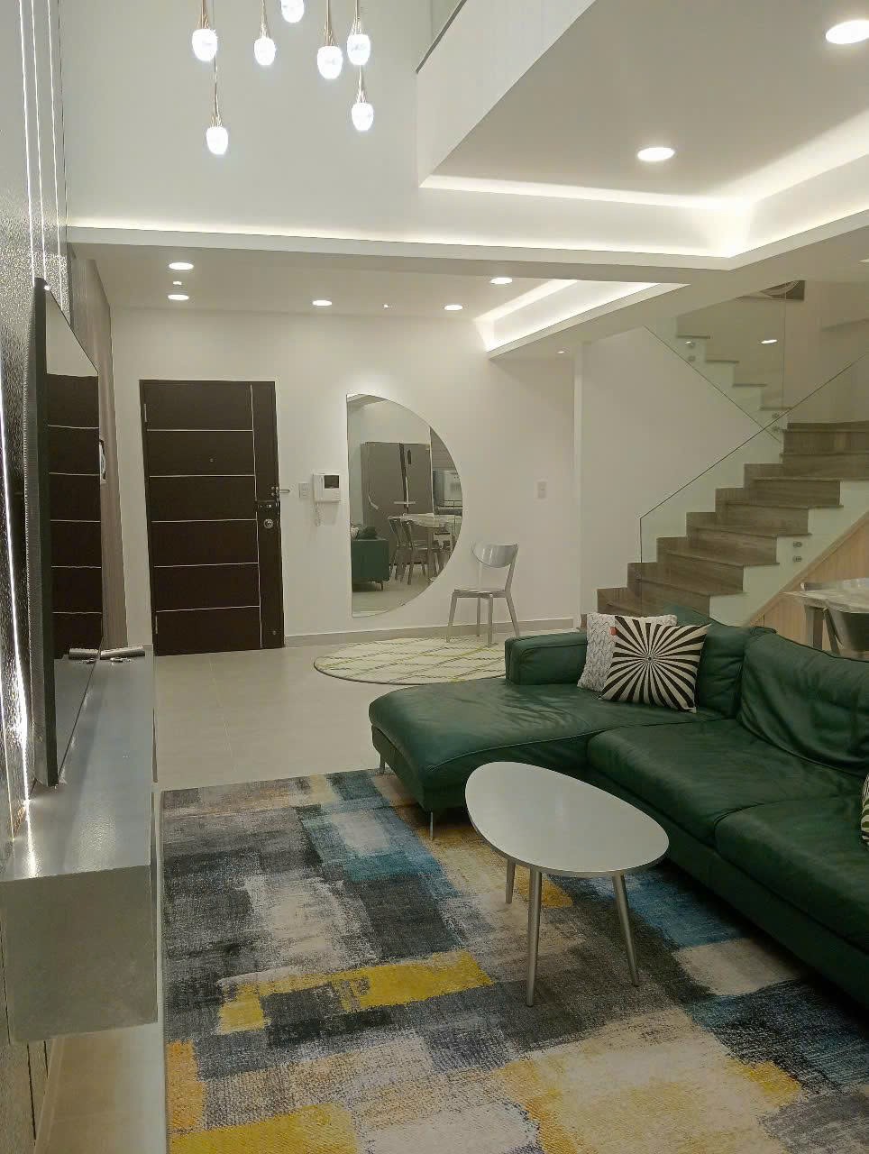 Cho thuê Căn hộ chung cư Quận 7, Hồ Chí Minh, Diện tích 280m², Giá Thương lượng 4