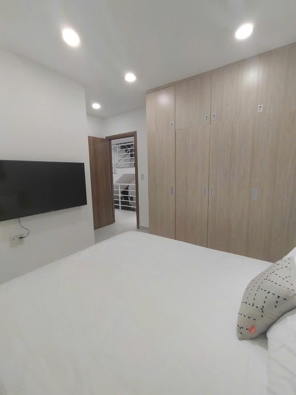 Cho thuê Căn hộ chung cư Quận 7, Hồ Chí Minh, Diện tích 280m², Giá Thương lượng 14