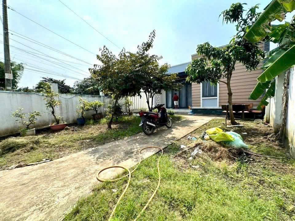 Bán nhà vườn 2 mặt tiền đường oto xã Thạnh Đức dt 235,5m2 full thổ giá 2,39 tỷ 8