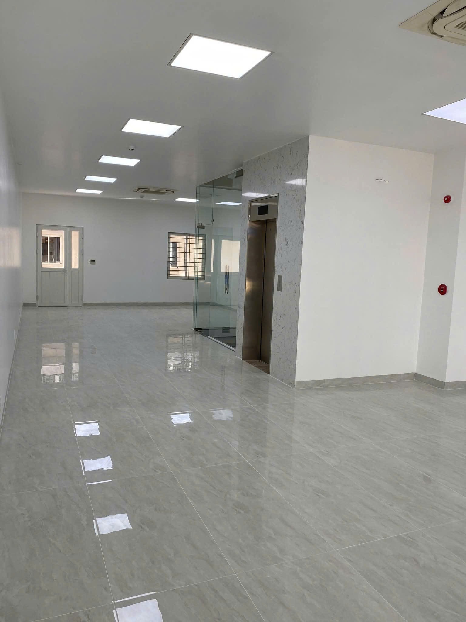 Cho thuê Nhà mặt tiền Phường Thủ Thiêm, Quận 2, Diện tích 114m², Giá 75 Triệu/tháng 2