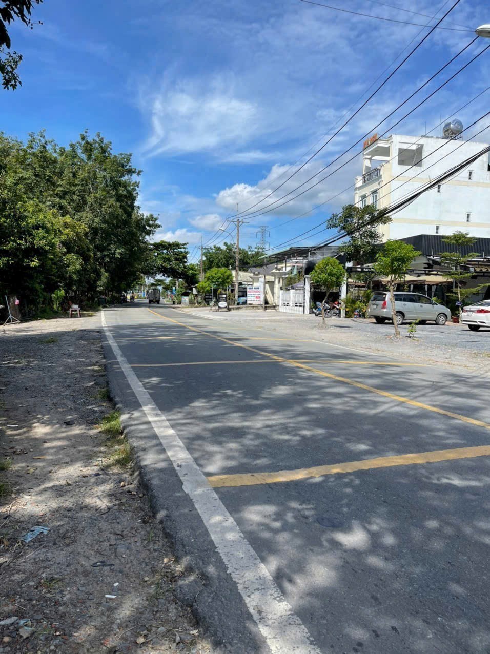 Bán đất hẻm Nguyễn Thị Rành, xã Nhuận Đức tdt 1000m2 (300m2 thổ) thích hợp xây biệt thự giá 5,8 tỷ 3