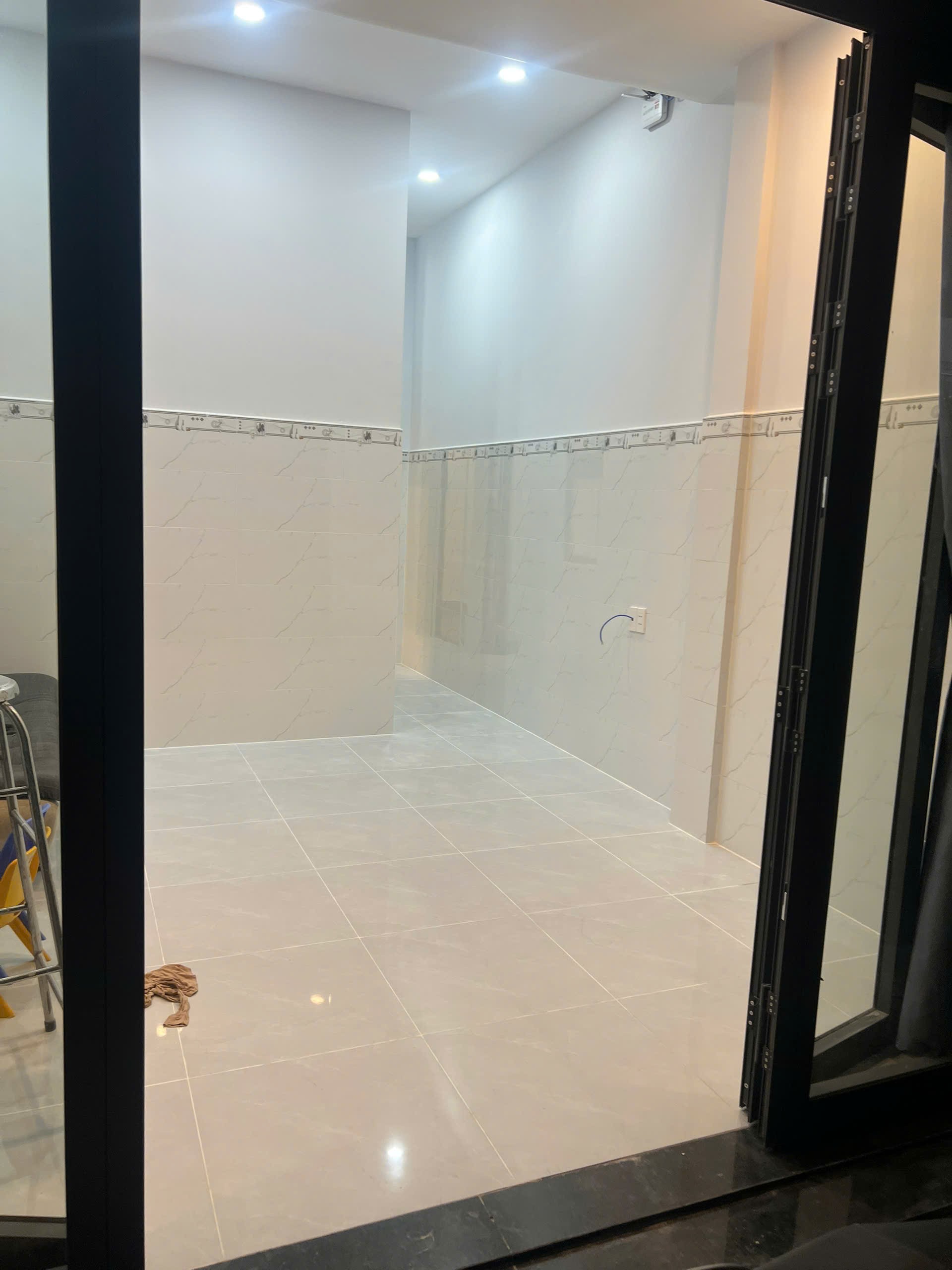 Cần bán Nhà mặt tiền Phường Phước Long B, Quận 9, Diện tích 52m², Giá 5.5 Tỷ 5