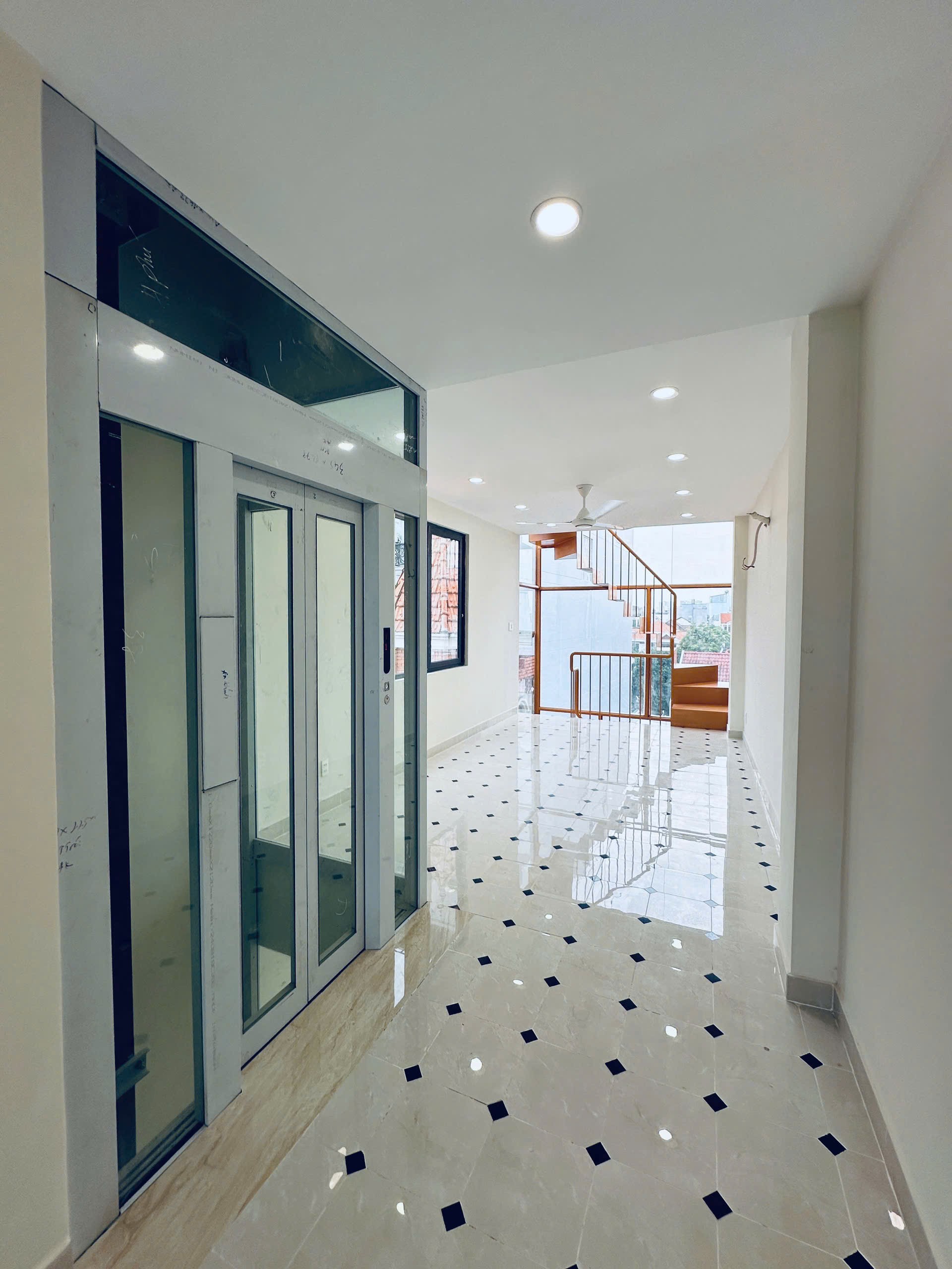 Cần bán Nhà mặt tiền Phường Thảo Điền, Quận 2, Diện tích 200m², Giá 22 Tỷ 4