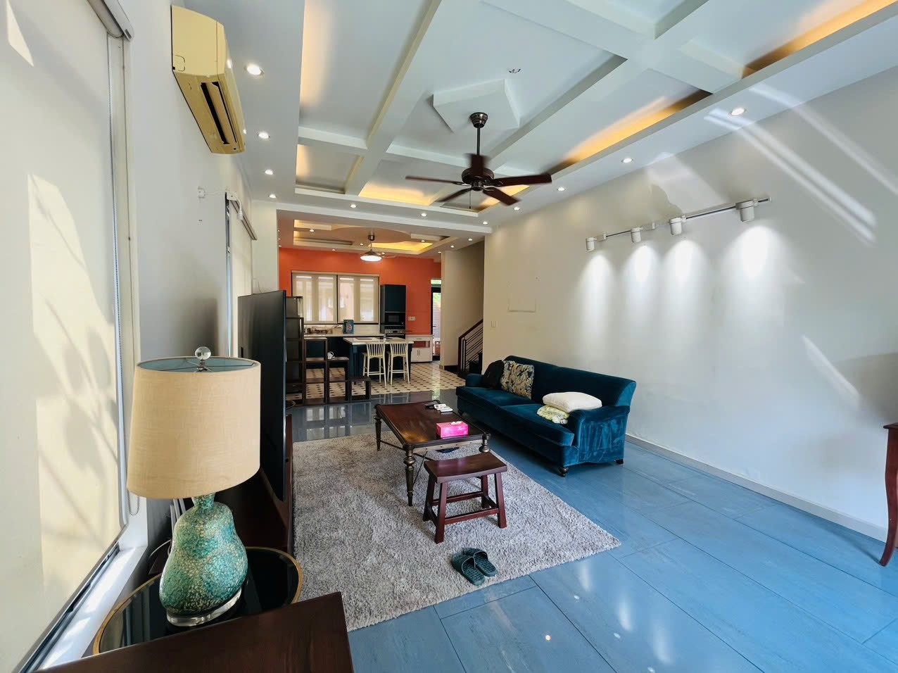 Cần bán Nhà mặt tiền Quận 9, Hồ Chí Minh, Diện tích 240m², Giá 18 Tỷ 5