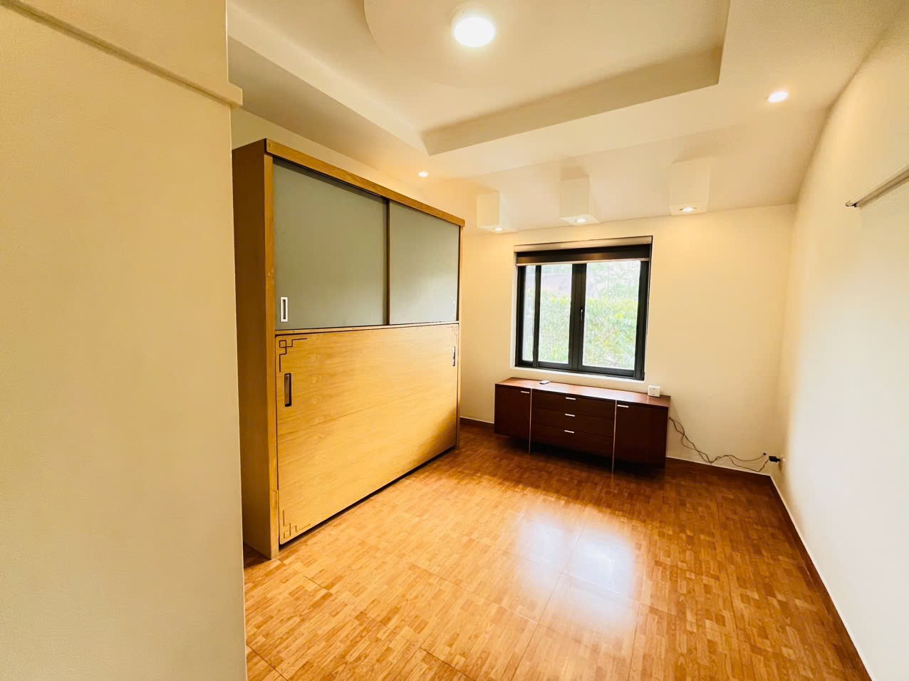 Cần bán Nhà mặt tiền Quận 9, Hồ Chí Minh, Diện tích 240m², Giá 18 Tỷ 7