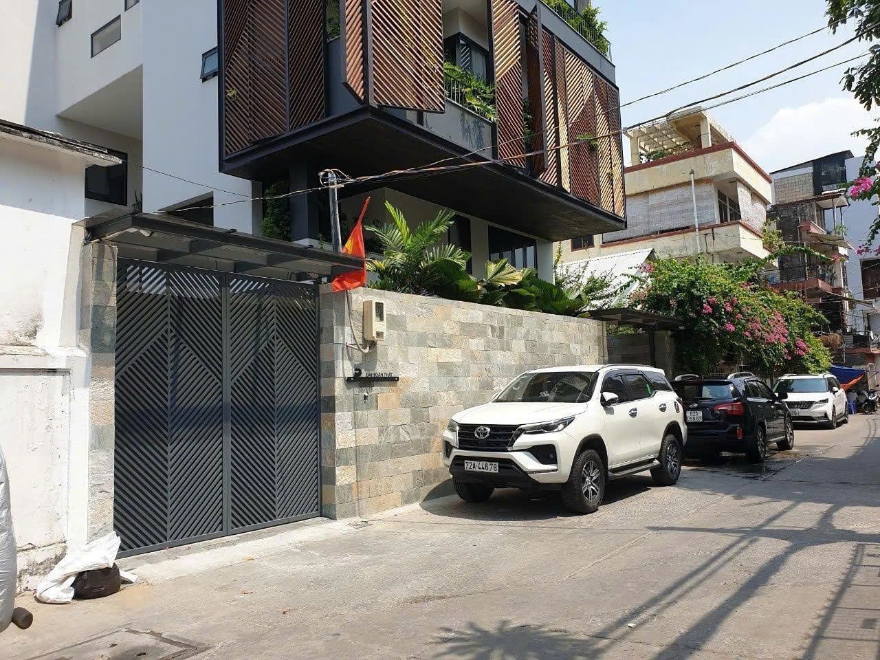 Cần bán Nhà mặt tiền Phường Tân Định, Quận 1, Diện tích 263m², Giá 95 Tỷ 9