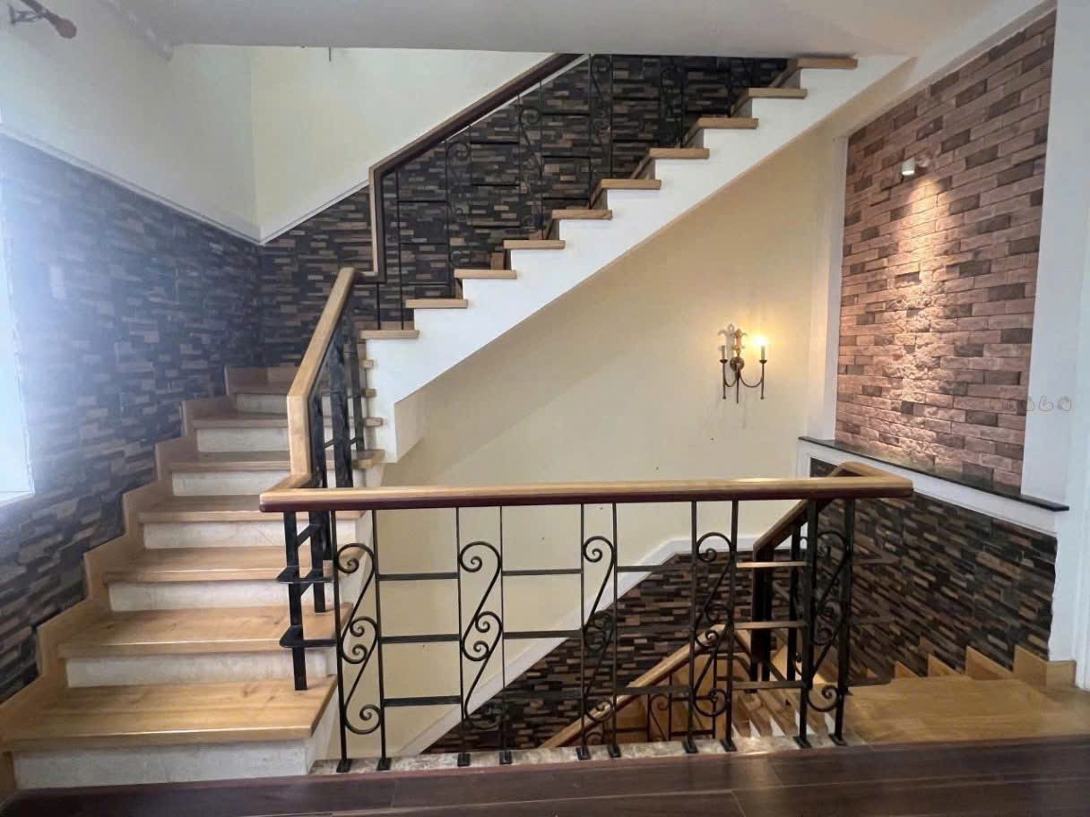 Cần bán Nhà mặt tiền Phường Phú Hữu, Quận 9, Diện tích 75m², Giá 8 Tỷ 3